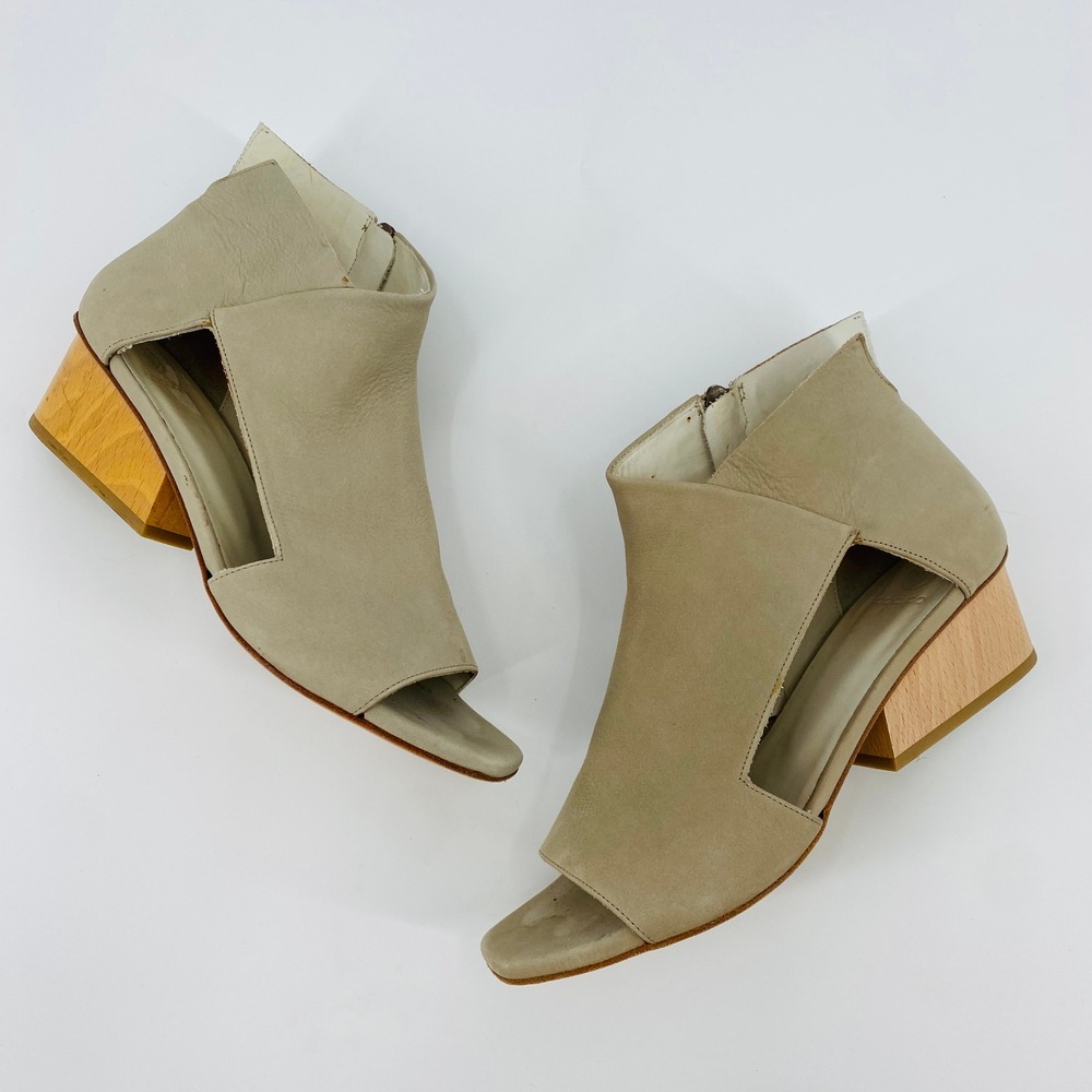 Coclico Open Toe Ankle Booties Women 39 Taupe Leather Block Wood Heel Cutout
